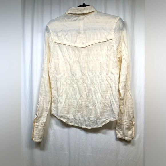 Free People Cream Pearlized Button Up Shirt Front Pockets Size Small - Picture 3 of 12